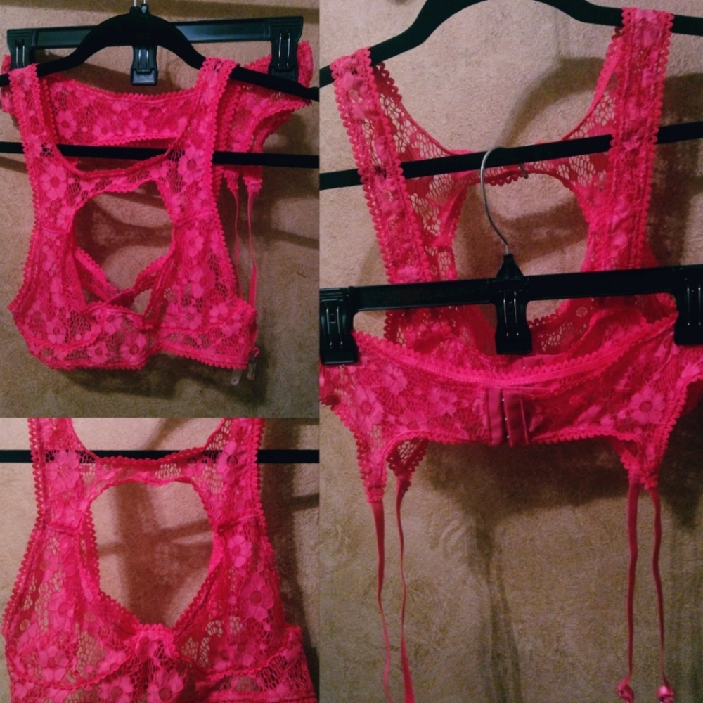 🌺4/$30 🆂🅰🅻🅴 HOT PINK LACE LINGERIE SET S/M